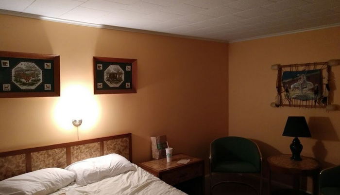 Presque Isles Huron Shore Motel (Presque Isle Motel) - From Web Listing (newer photo)